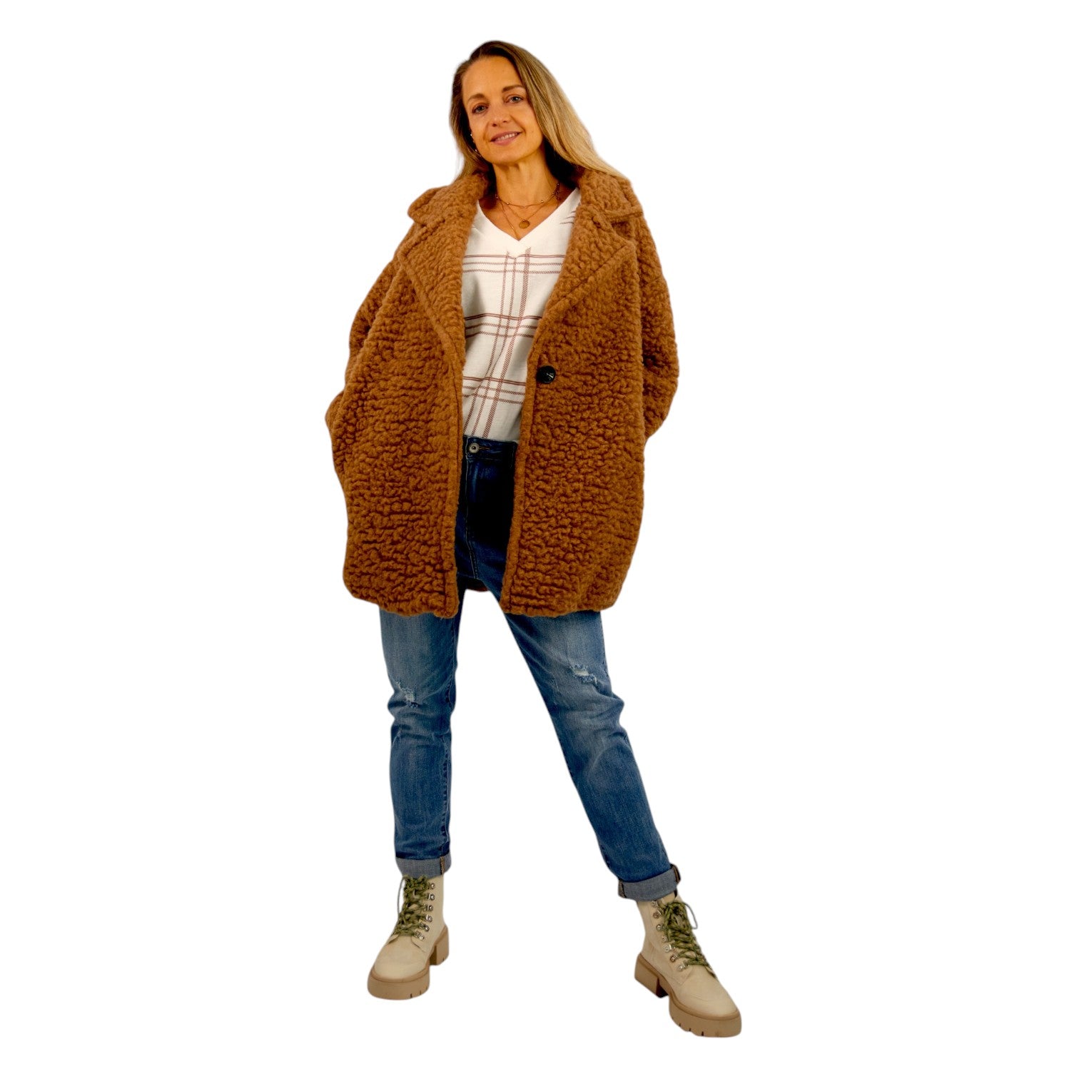 Mantel in Schafsfelloptik in Camel - trendy, komfortabel und kuschlig - Elissima
